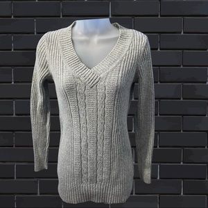 SO “Wear It Declare It”-Women’s Vintage Gray V-Neck cable knit Sweater. Md.